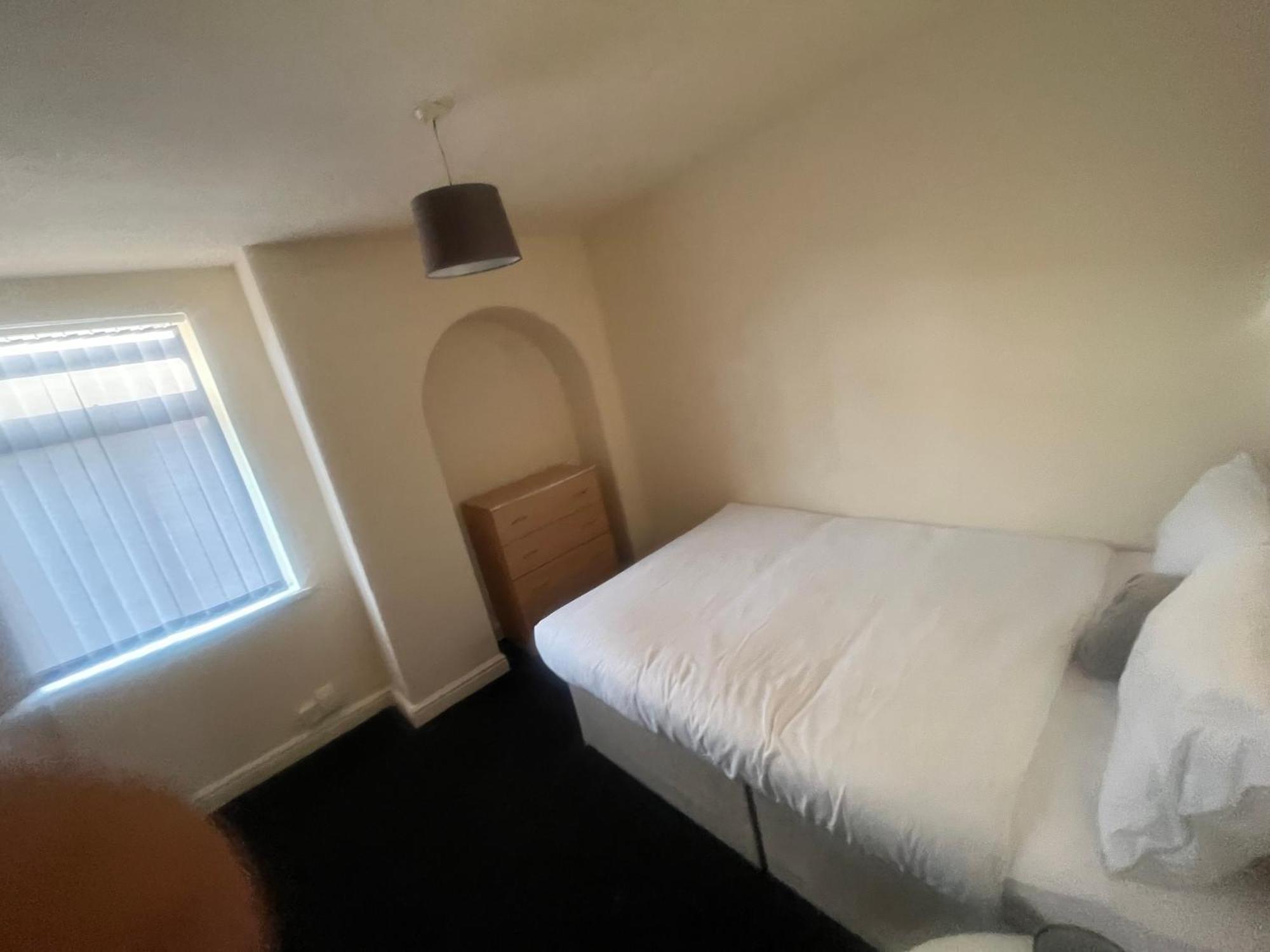 Simple Inn ウェイクフィールド エクステリア 写真