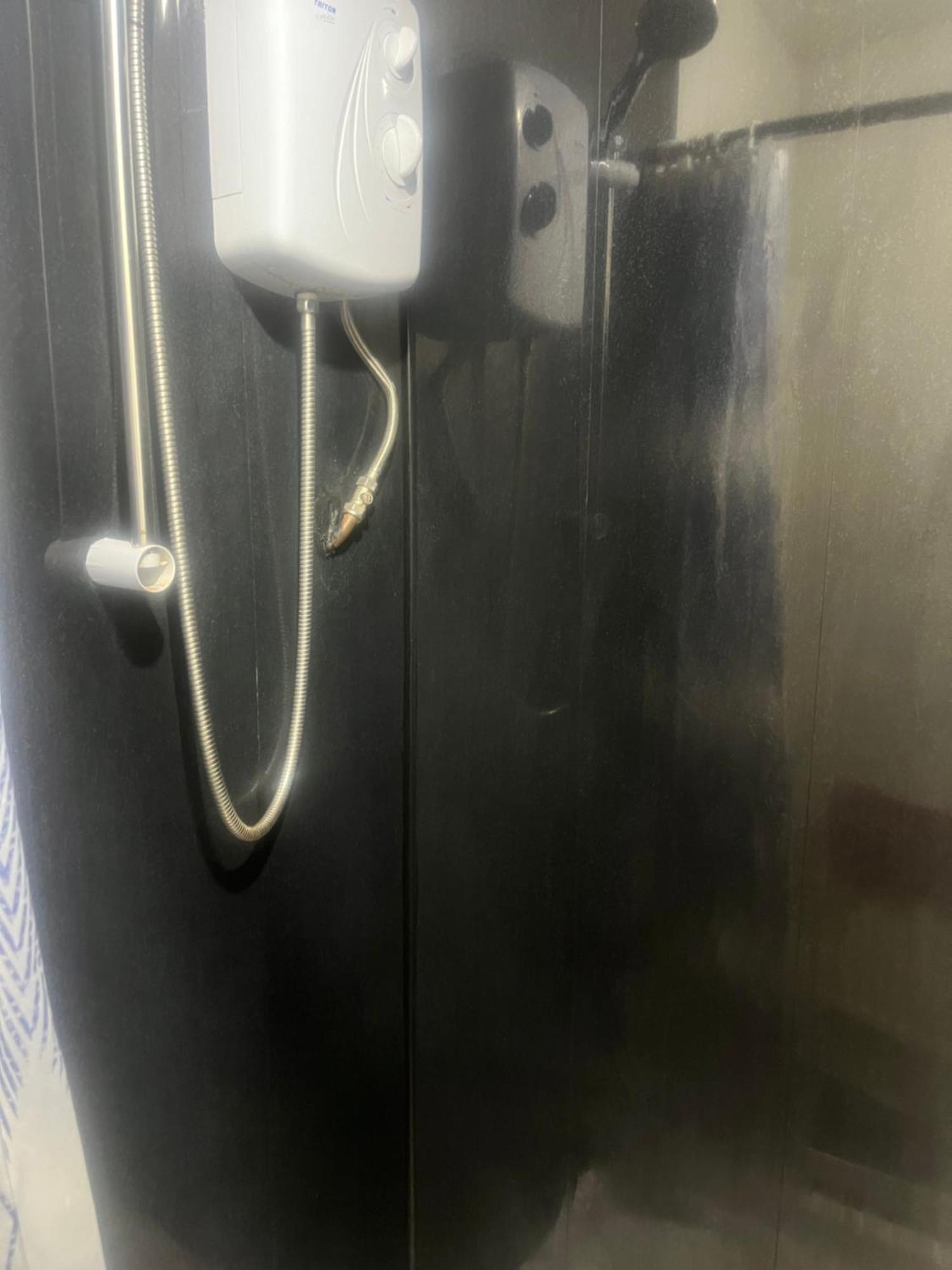 Simple Inn ウェイクフィールド エクステリア 写真