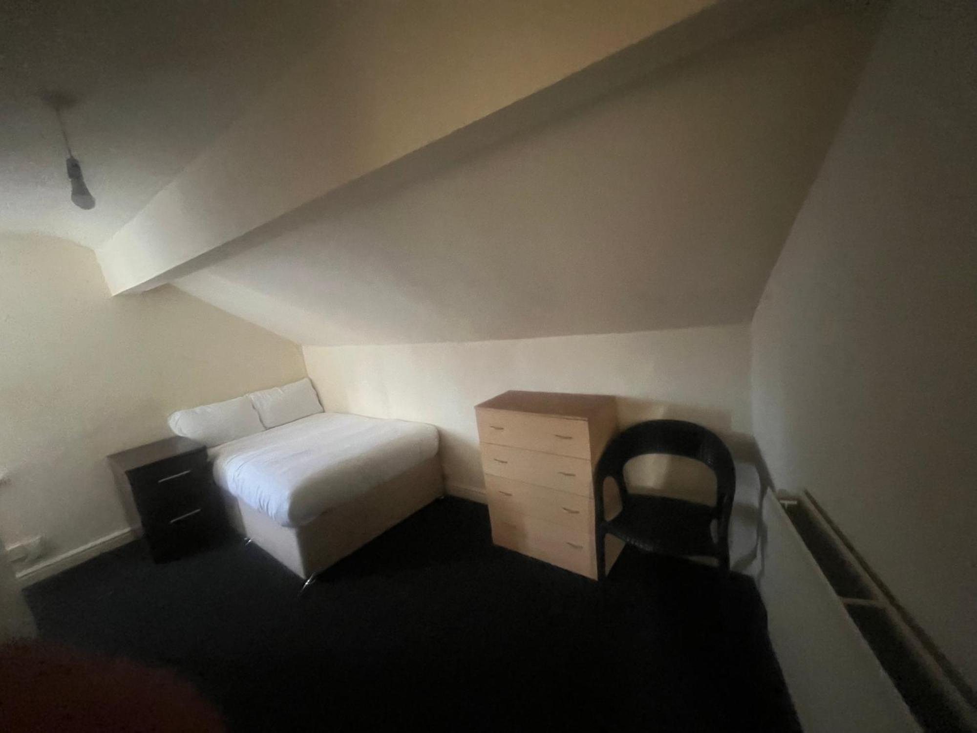 Simple Inn ウェイクフィールド エクステリア 写真
